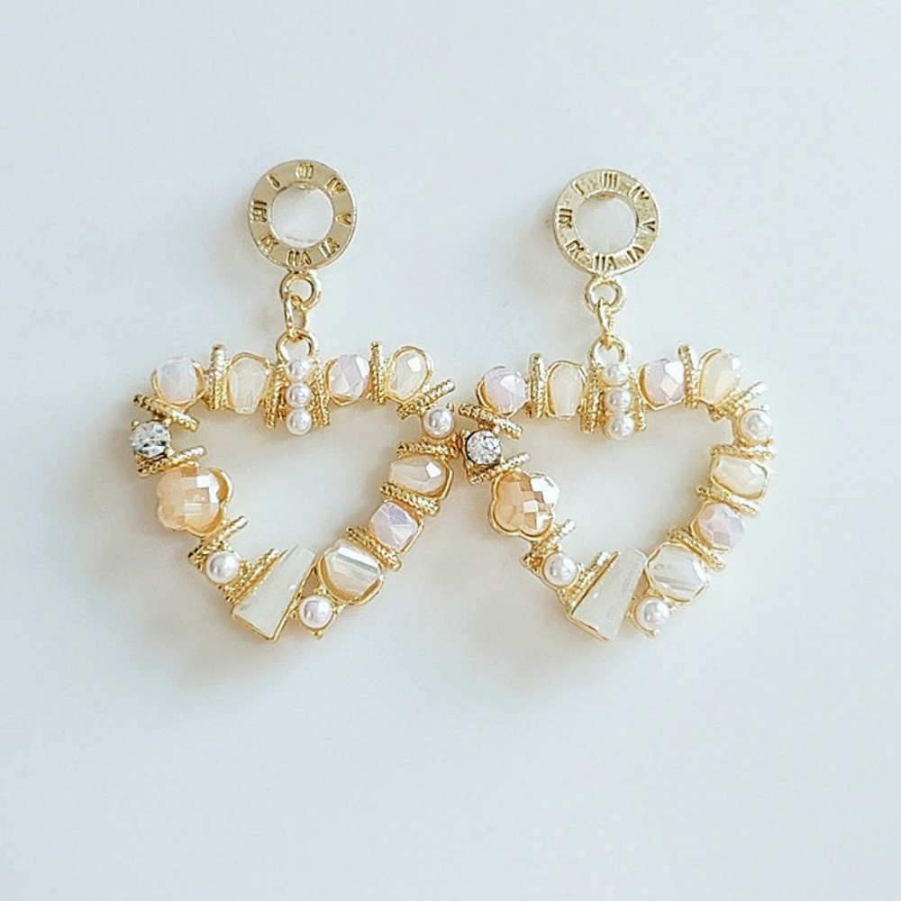 Share

Fashion New Sweet Crystal Pearl Love Earr